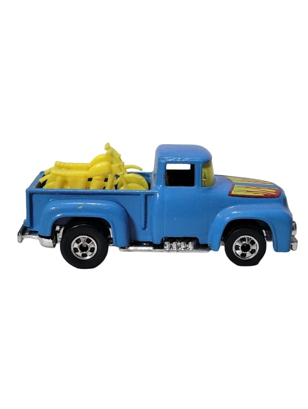 Hot Wheels Blackwall 1977 56’ Hi Tail Hauler Baby Blue Ford w Motorcycles